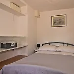 Sekoko Apartment *